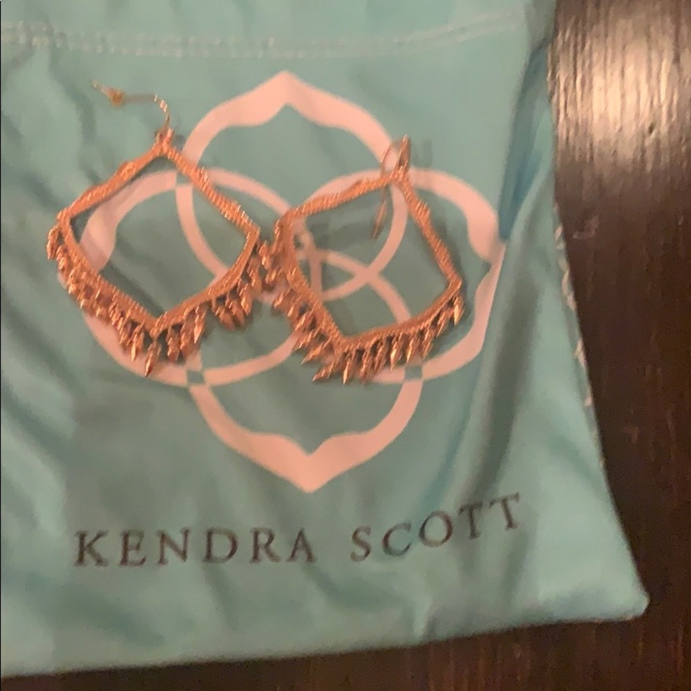 Rose gold Kendra Scott